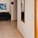 Apartment Pet Friendly In Okrug Gornji *